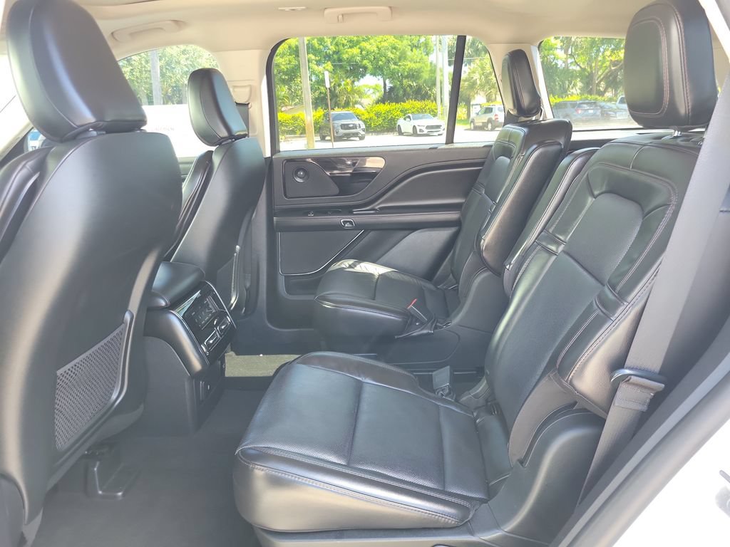 Certified 2021 Lincoln Aviator Reserve w/ Elements Package Plus RWD image 8