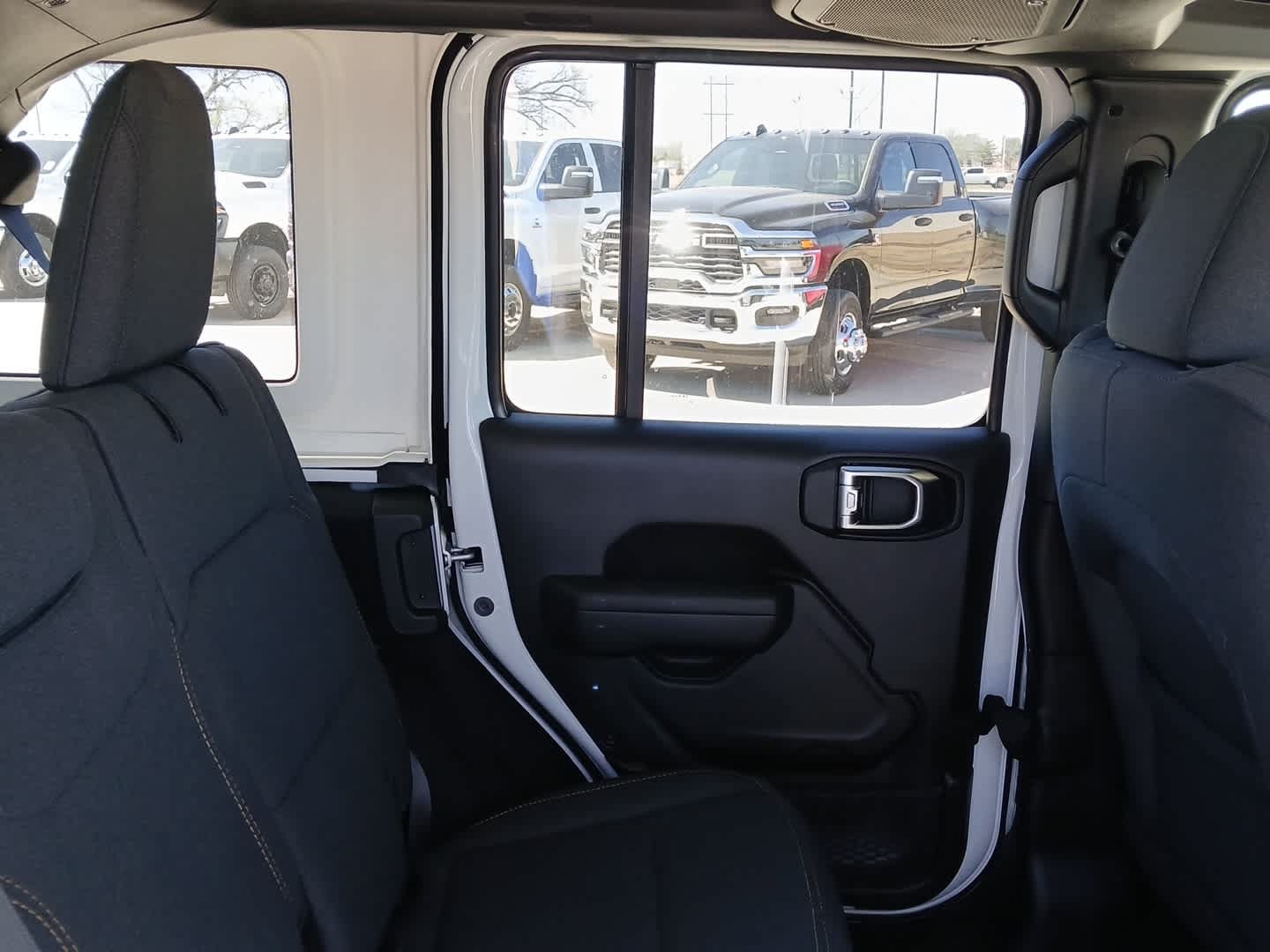 Used 2025 Jeep Wrangler Unlimited Sport AWD/4WD image 53