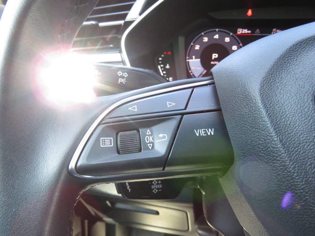 Used 2022 Audi Q3 2.0T Premium w/ Convenience Package AWD/4WD image 22