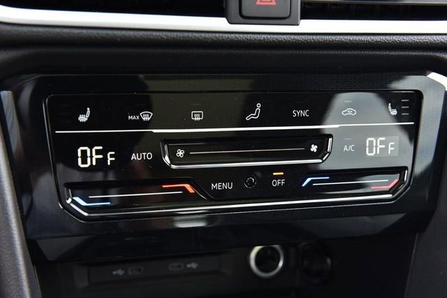 New 2026 Volkswagen Taos SE AWD/4WD image 14