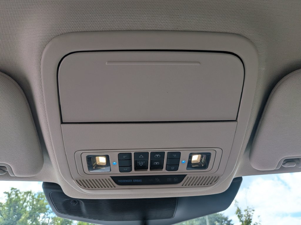Used 2020 Ford Explorer XLT w/ Equipment Group 202A RWD image 23