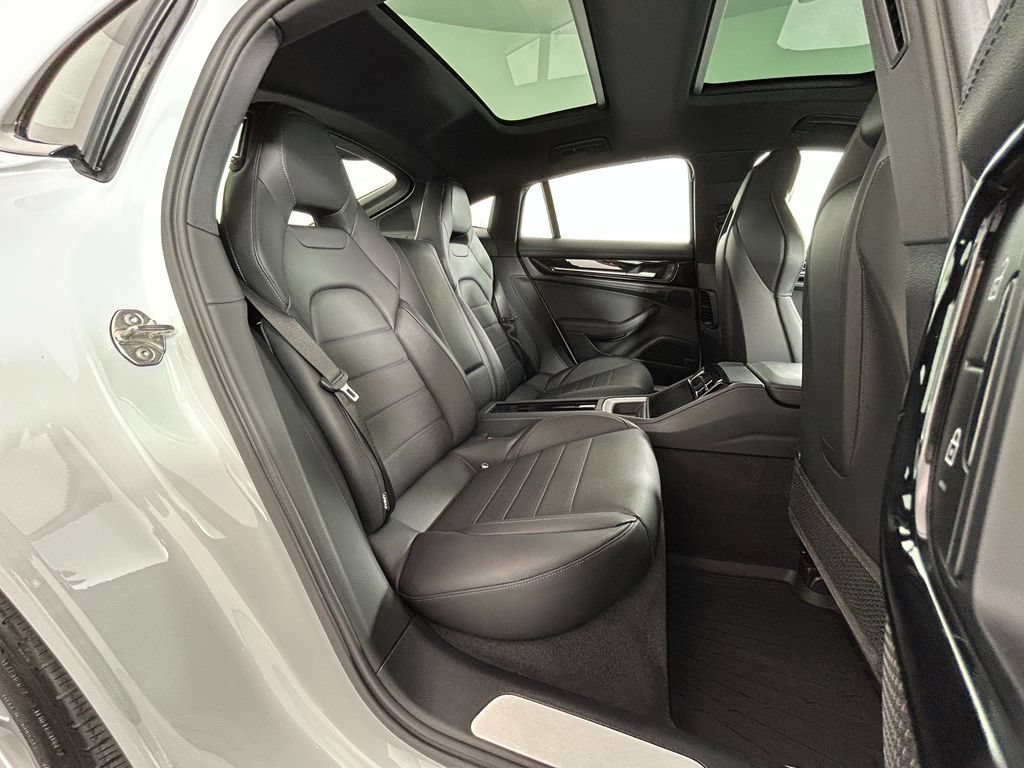 Certified 2024 Porsche Panamera 4 AWD/4WD image 26