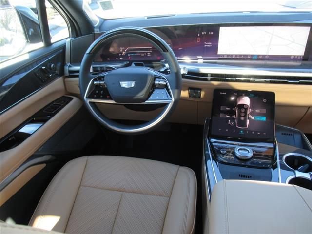 New 2025 Cadillac Escalade IQ Luxury 2 image 15