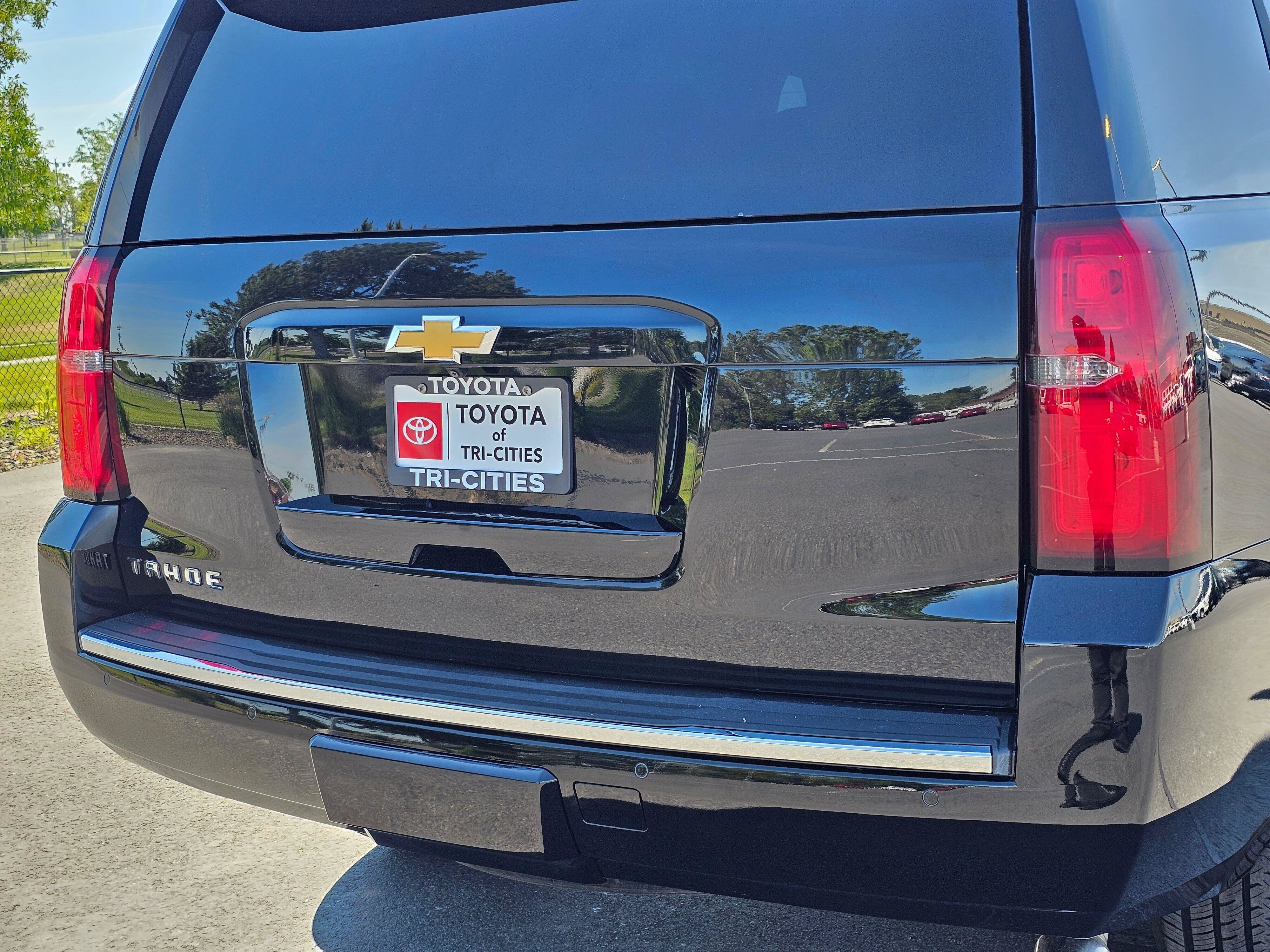 Used 2016 Chevrolet Tahoe LTZ AWD/4WD image 13