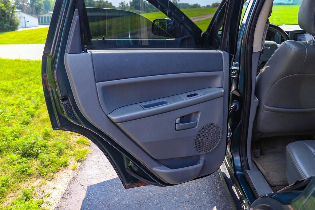 Used 2006 Jeep Grand Cherokee Laredo image 28