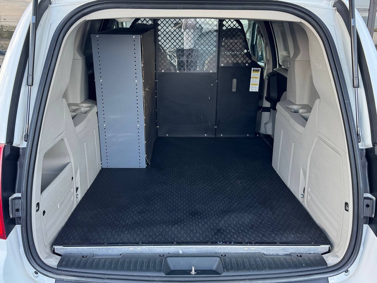 Used 2014 RAM C/V Tradesman FWD image 10