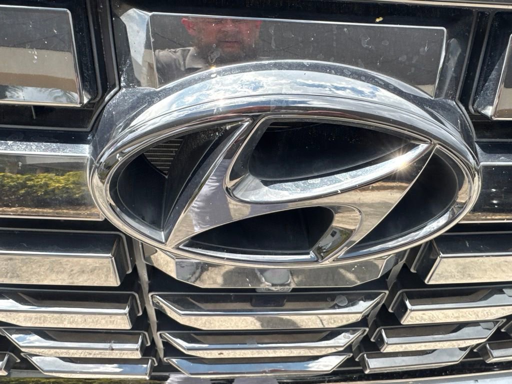 Used 2023 Hyundai Palisade Limited AWD/4WD image 3