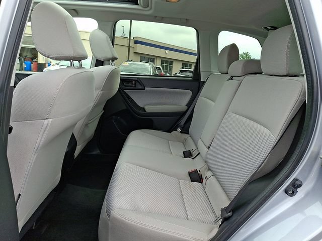 Used 2017 Subaru Forester 2.5i Premium w/ Popular Package #2A AWD/4WD image 11