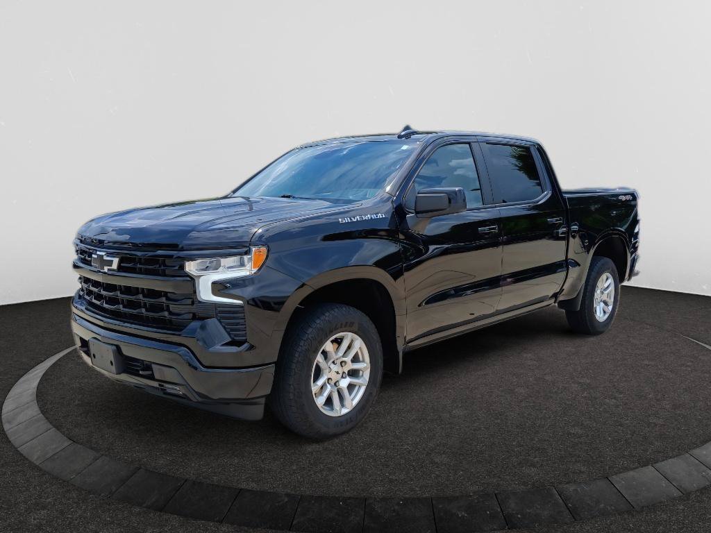Used 2024 Chevrolet Silverado 1500 RST w/ Protection Package AWD/4WD image 3