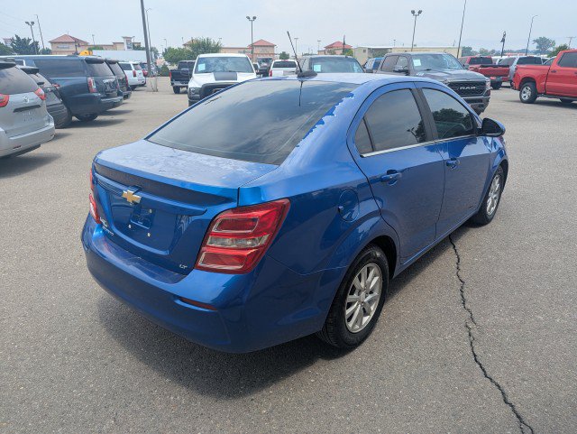 Used 2017 Chevrolet Sonic LT w/ Convenience Package FWD image 5