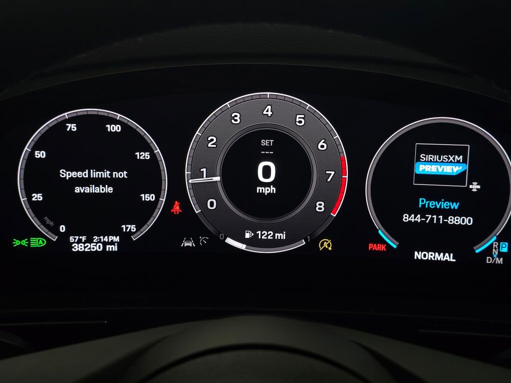 Used 2024 Porsche Cayenne image 40