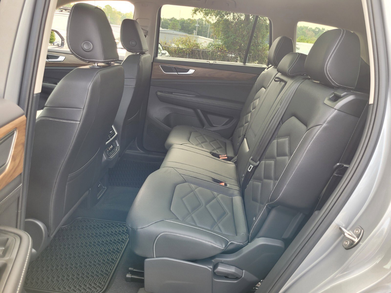 New 2026 Volkswagen Atlas SE image 5