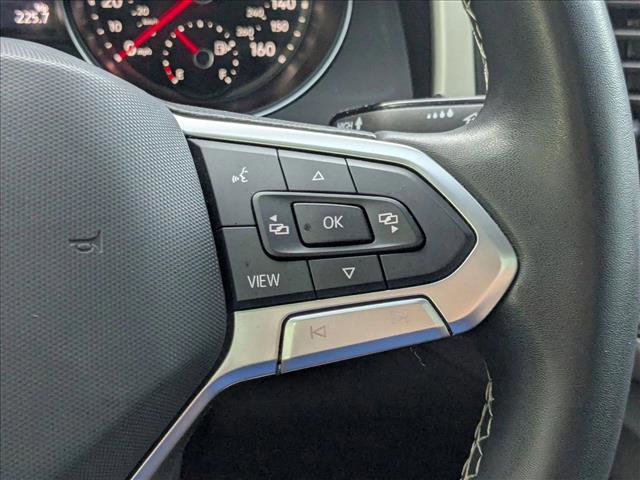 Used 2021 Volkswagen Atlas Cross Sport SE w/ Panoramic Sunroof Package image 5