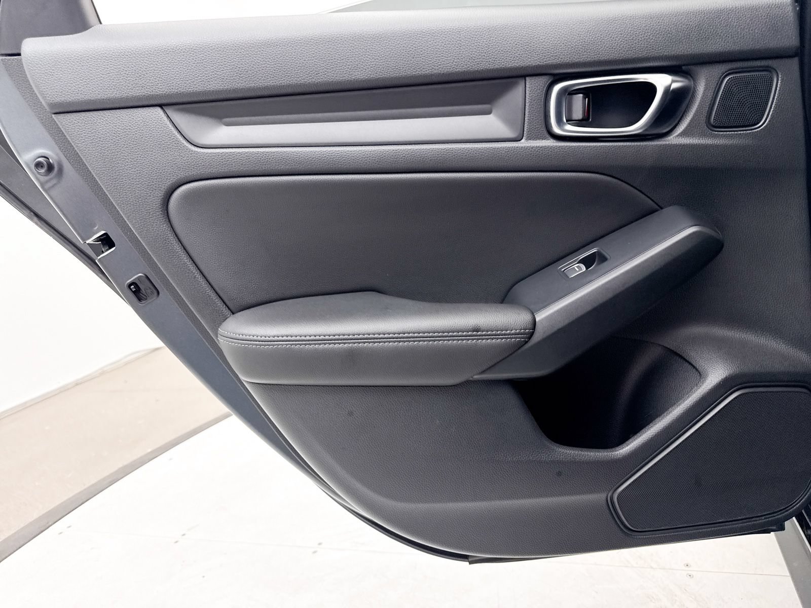 Used 2024 Honda Civic EX-L image 29