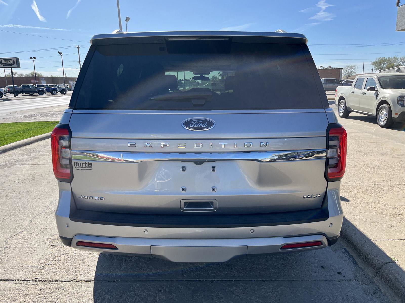 Used 2024 Ford Expedition Max Limited image 7