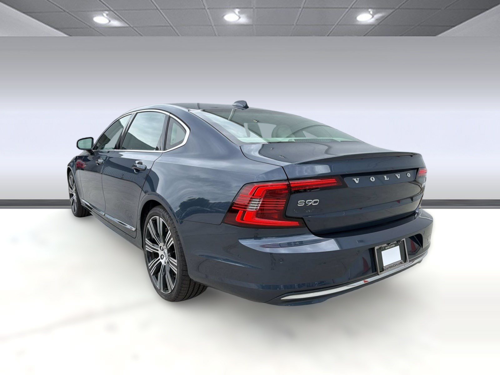 Used 2023 Volvo S90 B6 Ultimate w/ Protection Package Premier AWD/4WD image 3