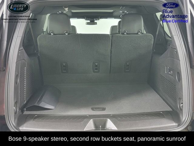 Used 2022 GMC Yukon XL SLT w/ SLT Luxury Package image 16