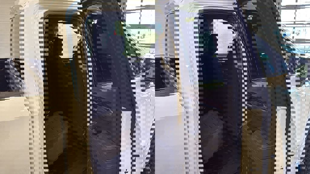 New 2026 GMC Sierra 1500 SLE w/ LPO, GMC Protection Package image 15