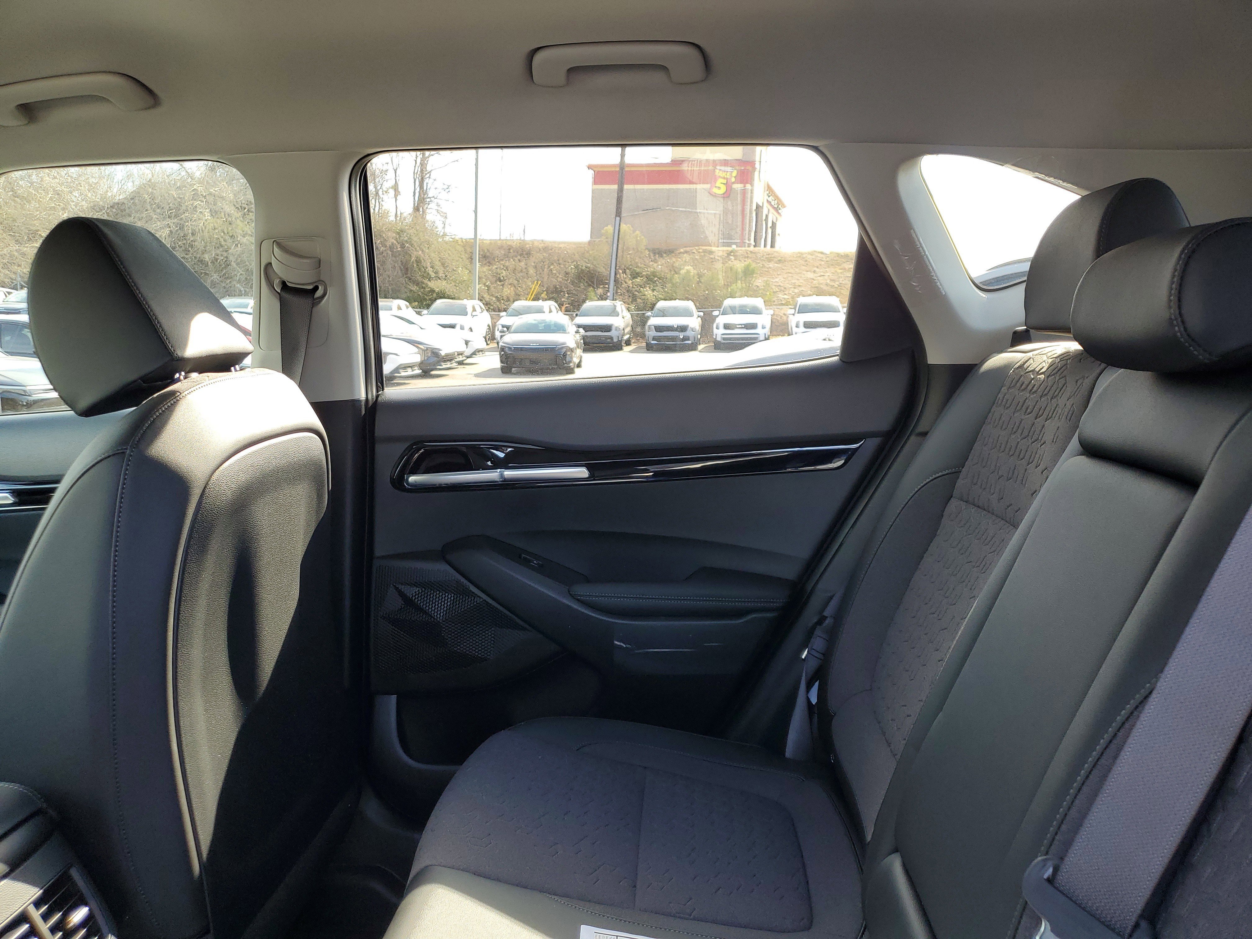 New 2026 Kia Seltos S FWD image 10