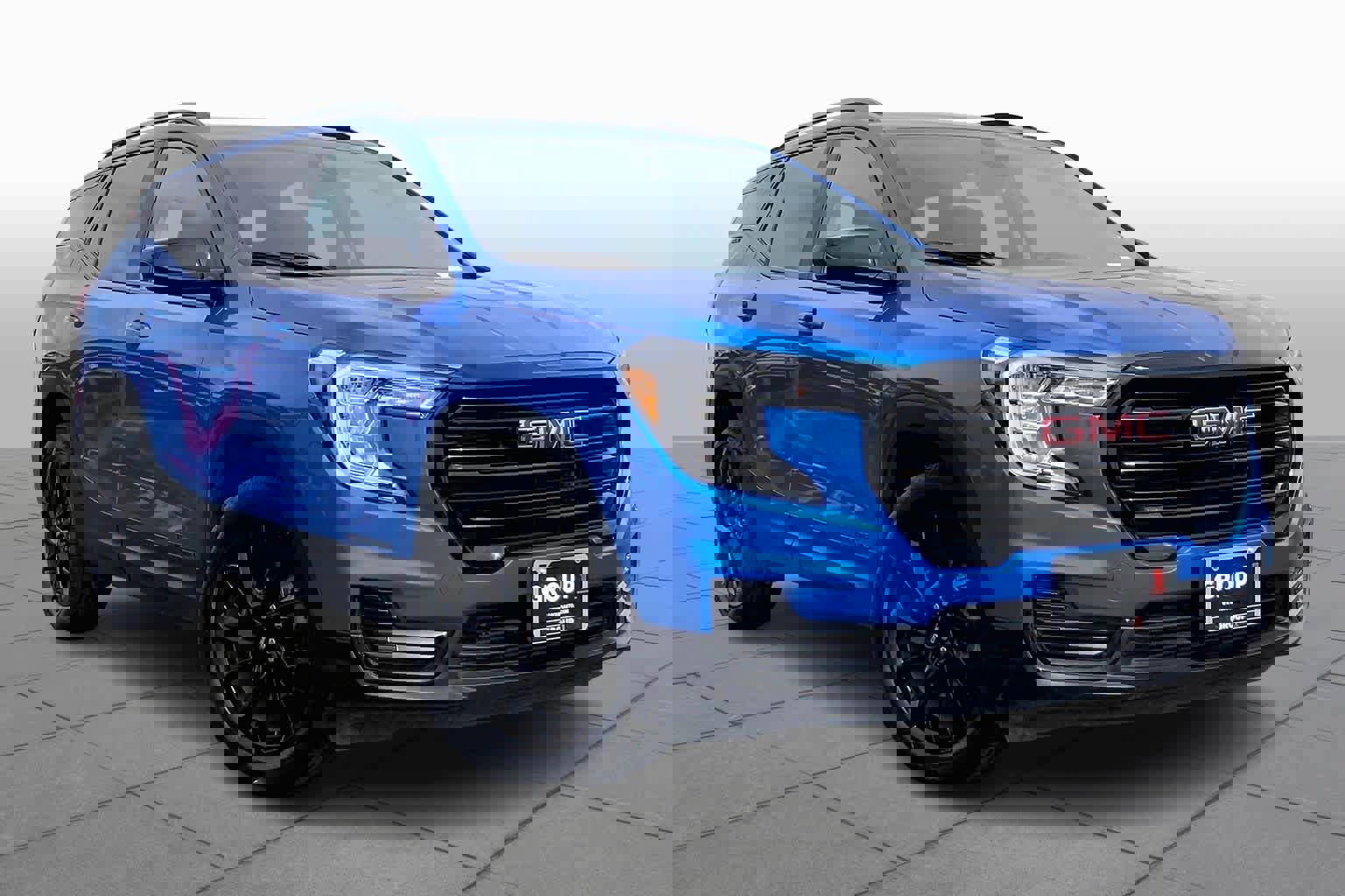 Used 2024 GMC Terrain SLE w/ Elevation Edition image 3