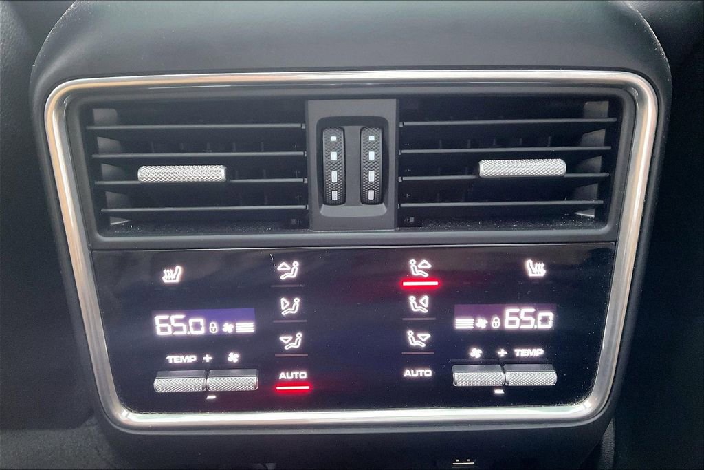 Used 2019 Porsche Cayenne image 12