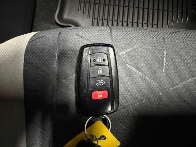 Used 2021 Toyota RAV4 XLE w/ Convenience Package AWD/4WD image 48