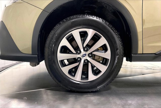 Used 2022 Subaru Outback Premium w/ Popular Package #1 AWD/4WD image 9