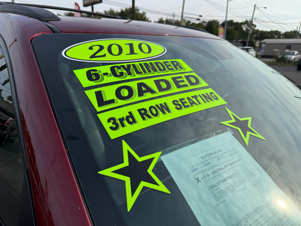 Used 2010 Chevrolet Traverse LTZ image 2