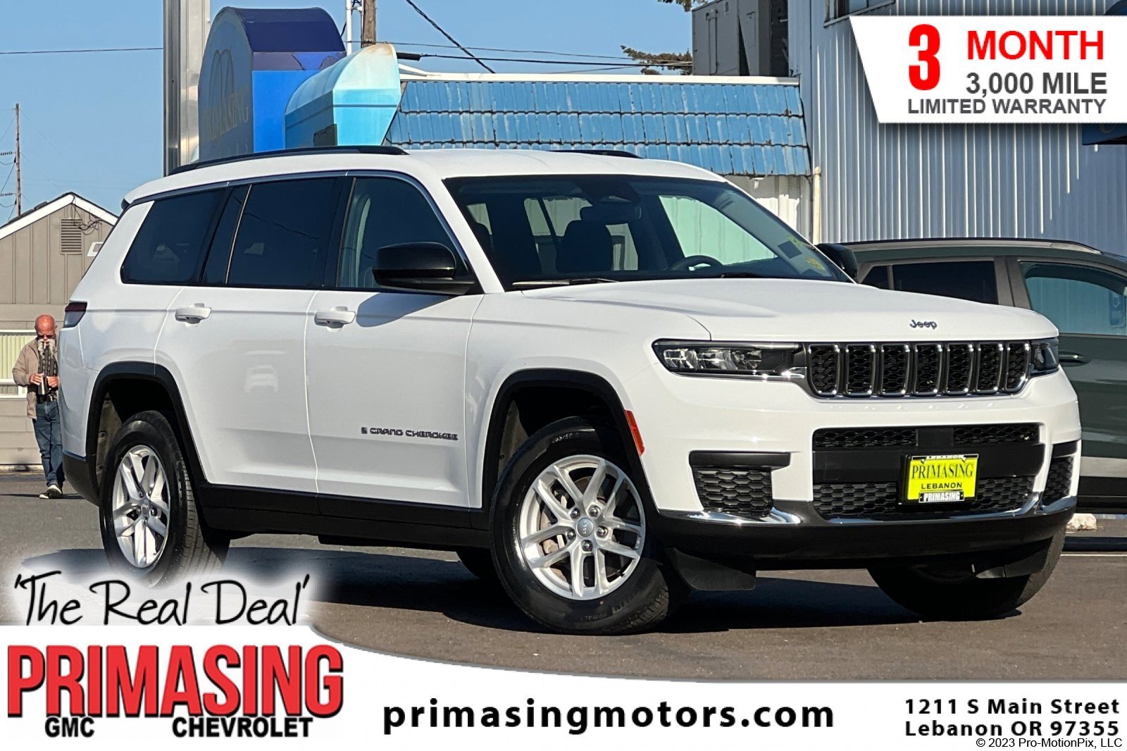Used 2023 Jeep Grand Cherokee L Laredo image 1