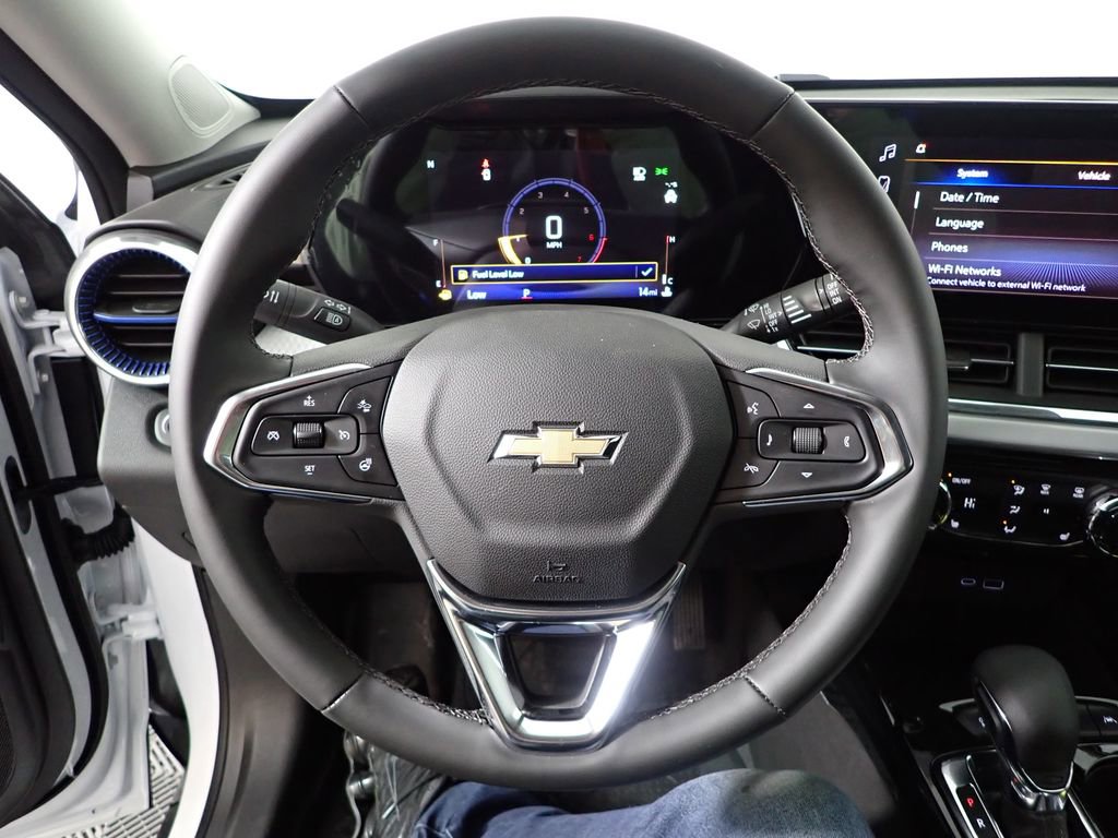 New 2026 Chevrolet Trax LT w/ LT Convenience Package image 19