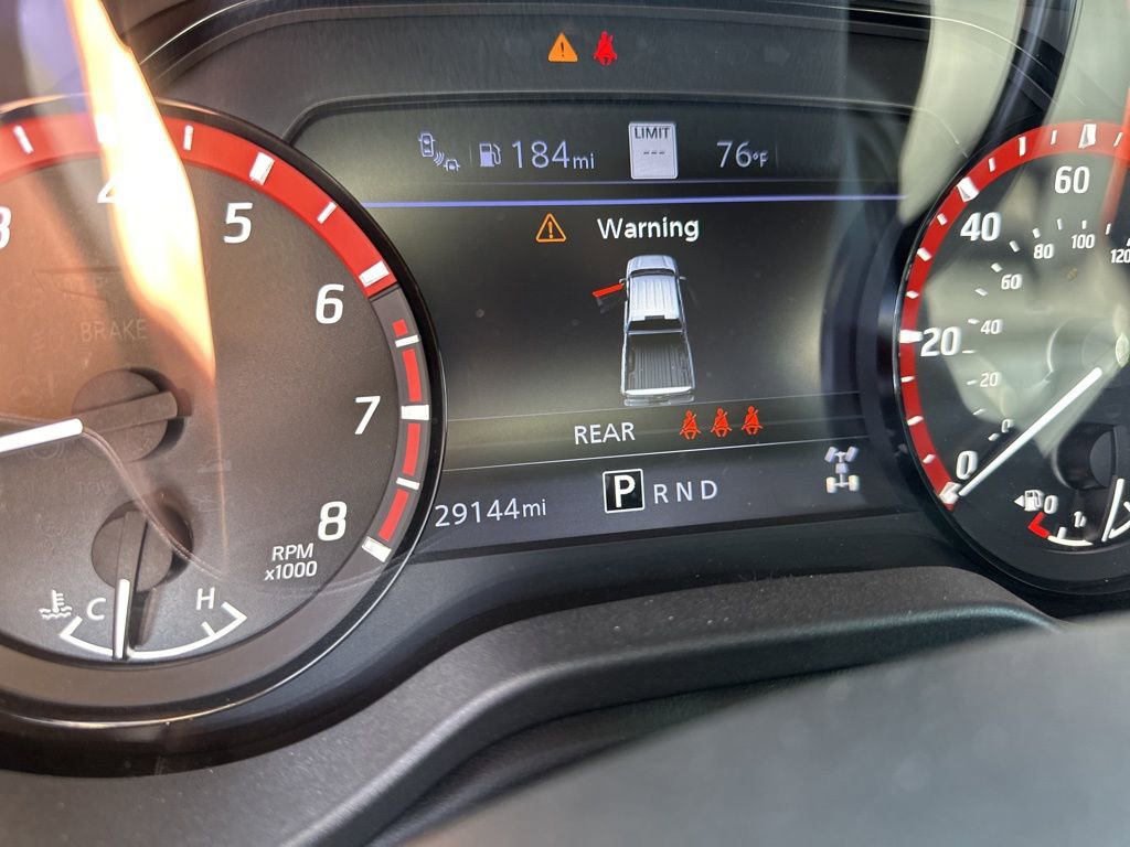 Used 2023 Nissan Titan PRO-4X w/ Pro-4x Convenience Package AWD/4WD image 6