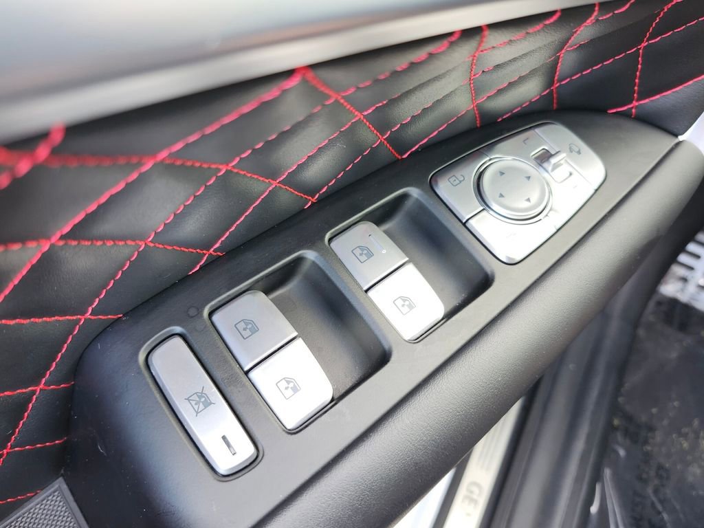 Used 2023 Genesis G70 3.3T w/ Sport Prestige Package image 35