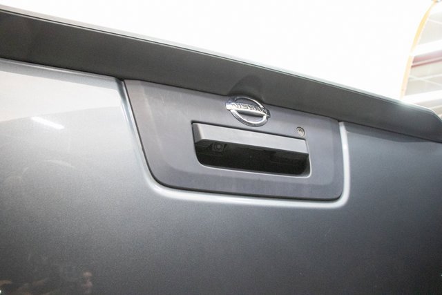 Used 2020 Nissan Frontier SV image 18