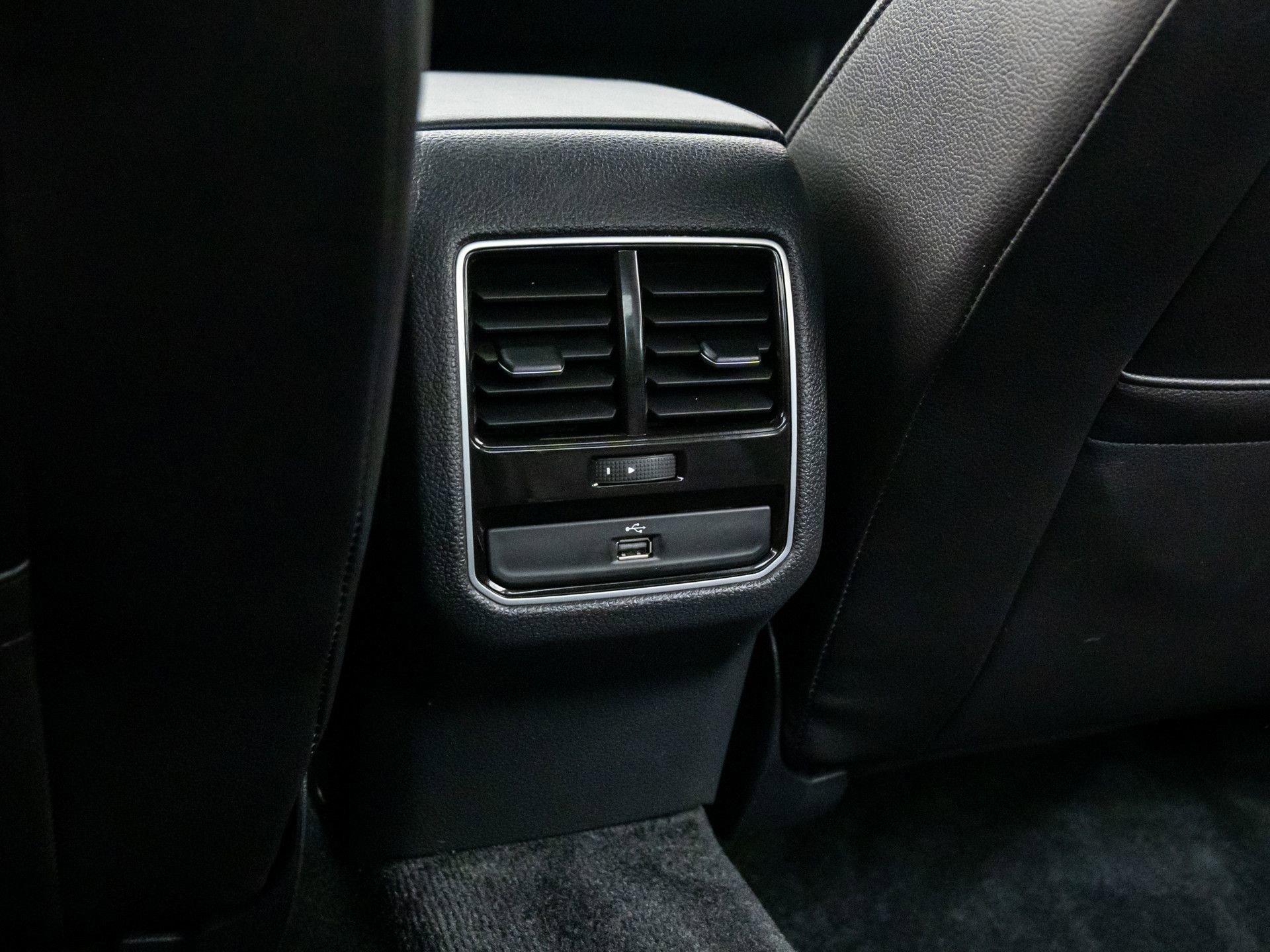 Used 2016 Volkswagen Passat 1.8T SE image 18