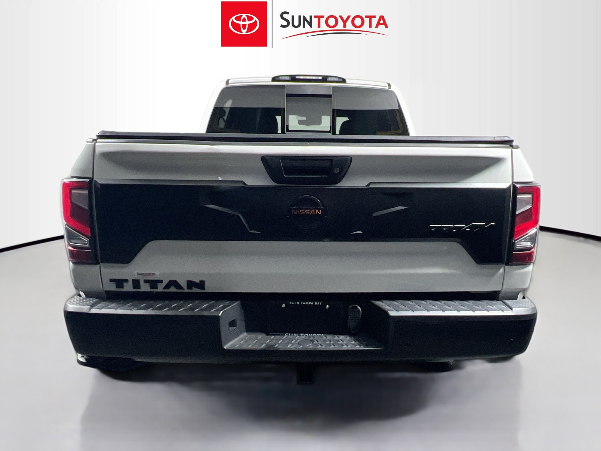 Used 2021 Nissan Titan PRO-4X w/ Pro-4x Utility Package AWD/4WD image 7