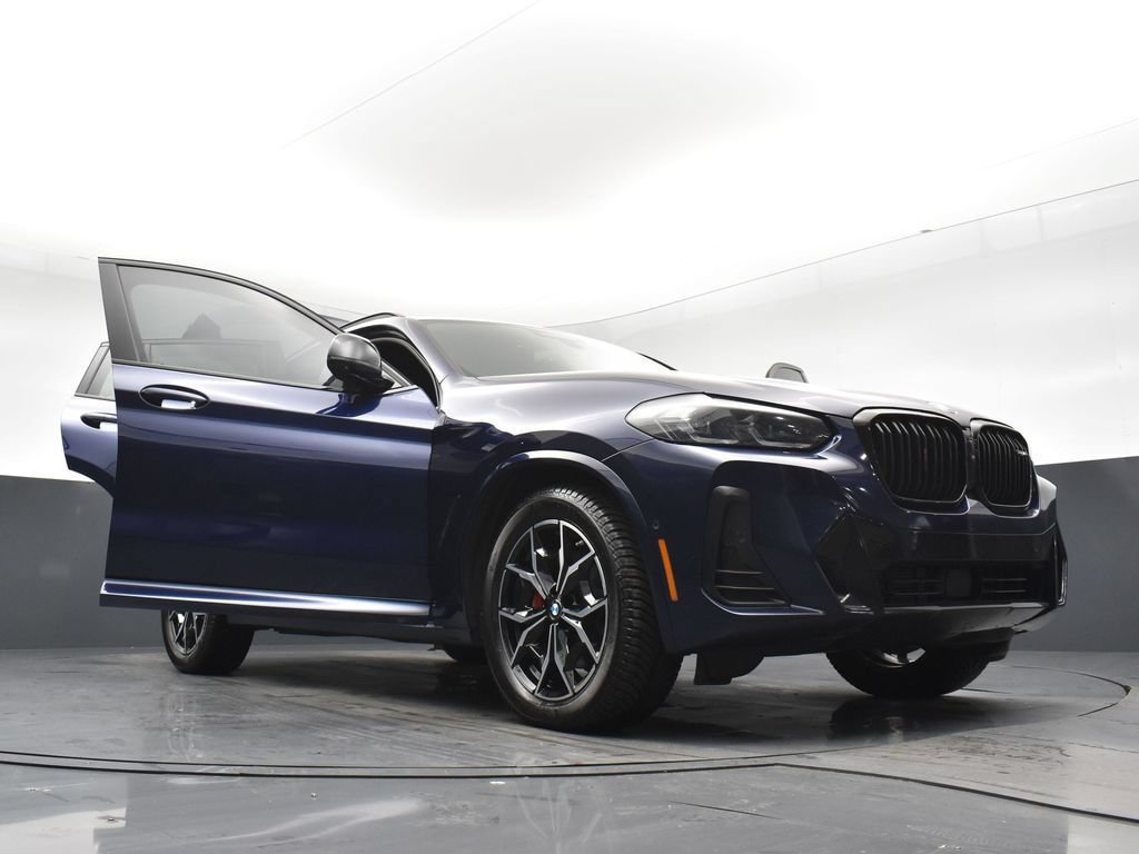 Used 2024 BMW X4 M40i AWD/4WD image 30