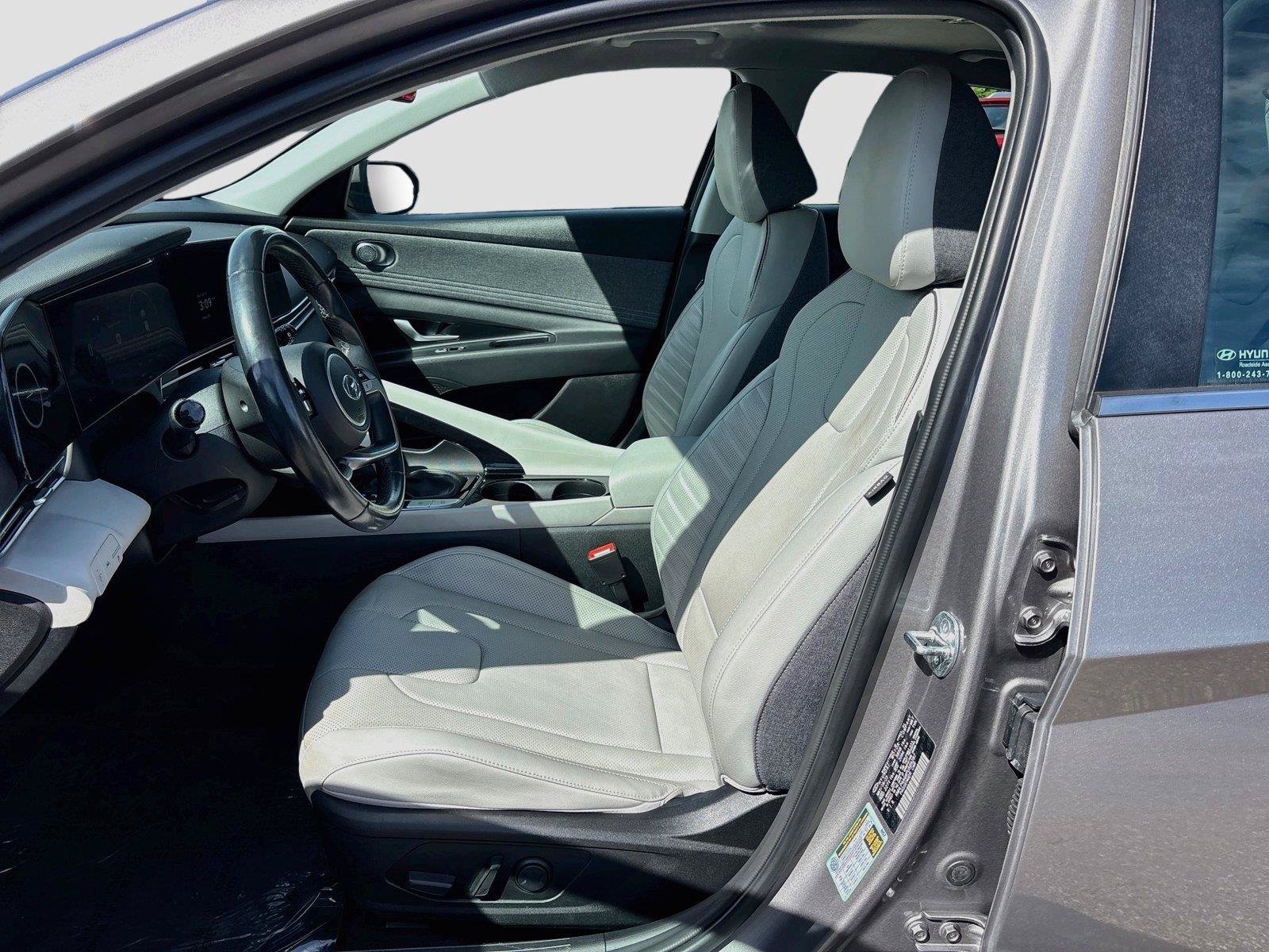 Used 2023 Hyundai Elantra Limited FWD image 22