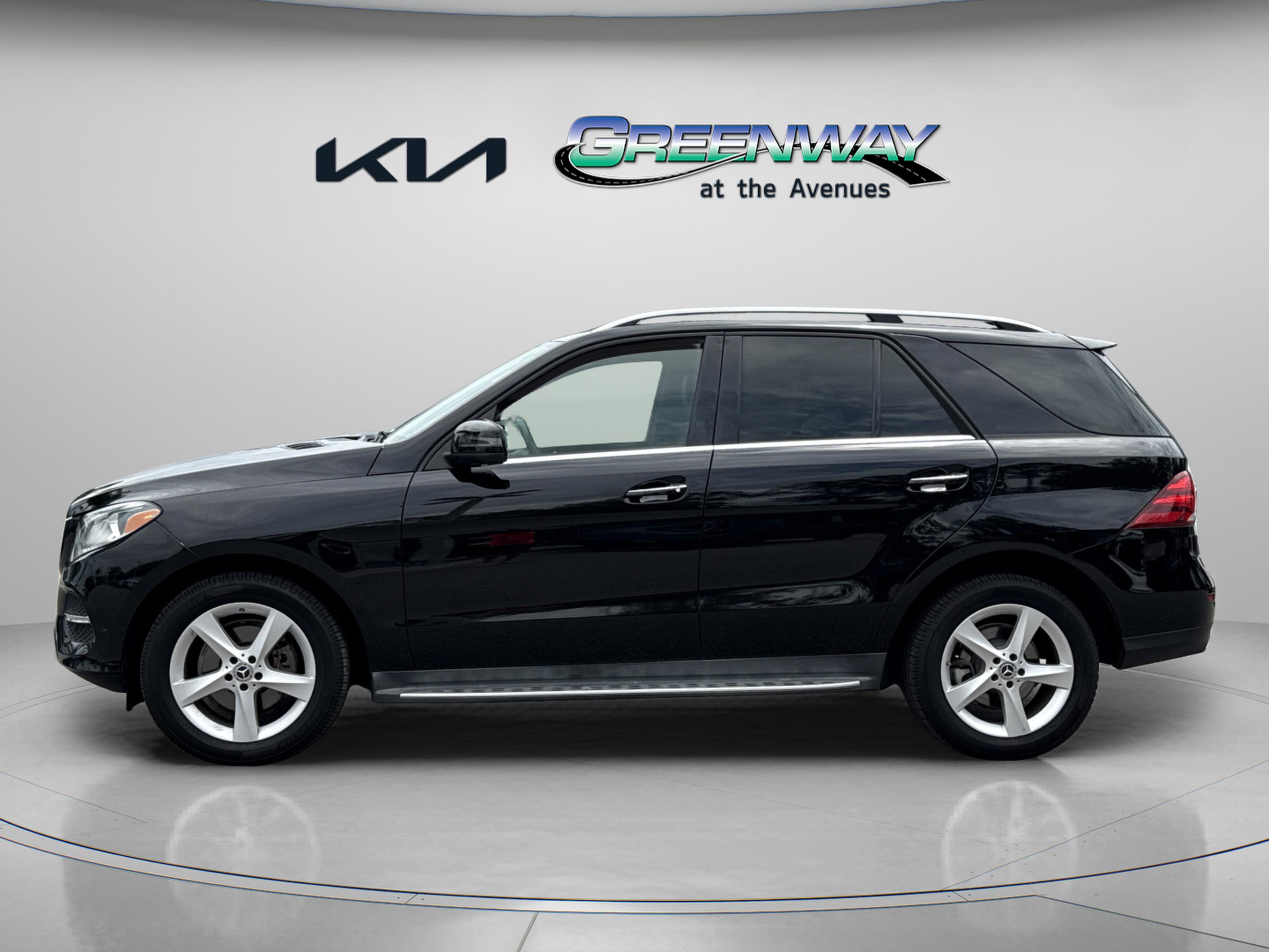 Used 2018 Mercedes-Benz GLE 350 image 4