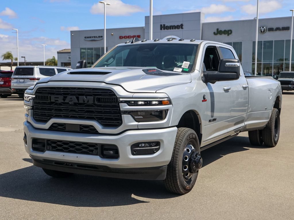 New 2026 RAM 3500 Laramie AWD/4WD image 8