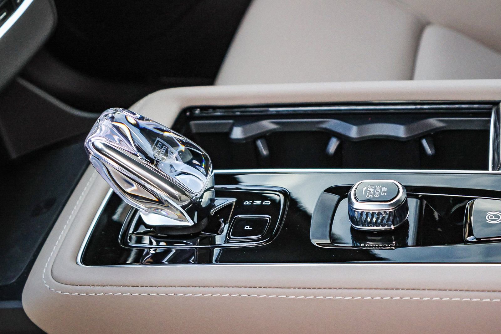 New 2026 Volvo XC90 B5 Plus w/ Protection Package image 29