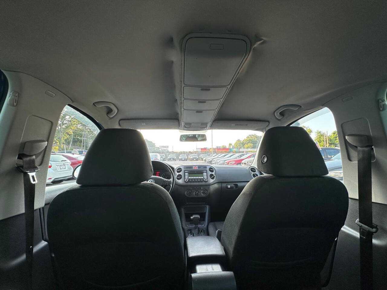 Used 2009 Volkswagen Tiguan SE AWD/4WD image 14