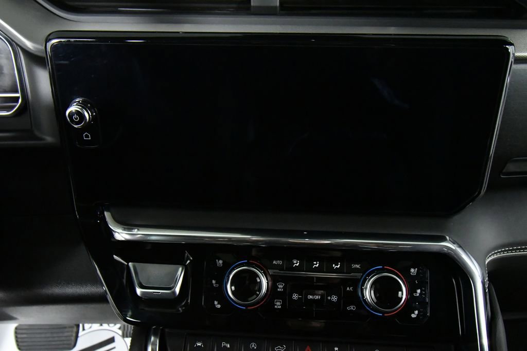 Used 2025 GMC Sierra 1500 Denali w/ Technology Package AWD/4WD image 4