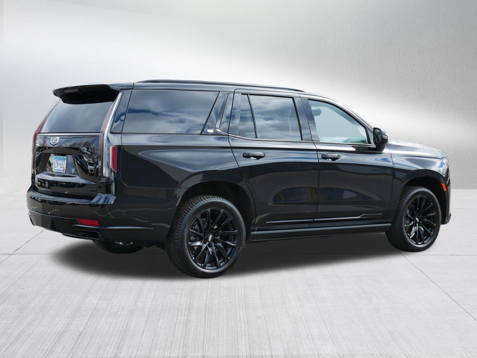 Used 2023 Cadillac Escalade Sport Platinum w/ LPO, ONYX Package image 7