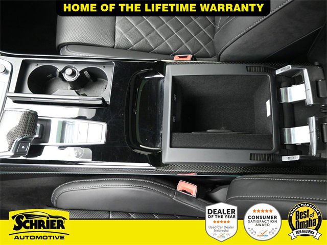 Used 2024 Audi S8 image 31