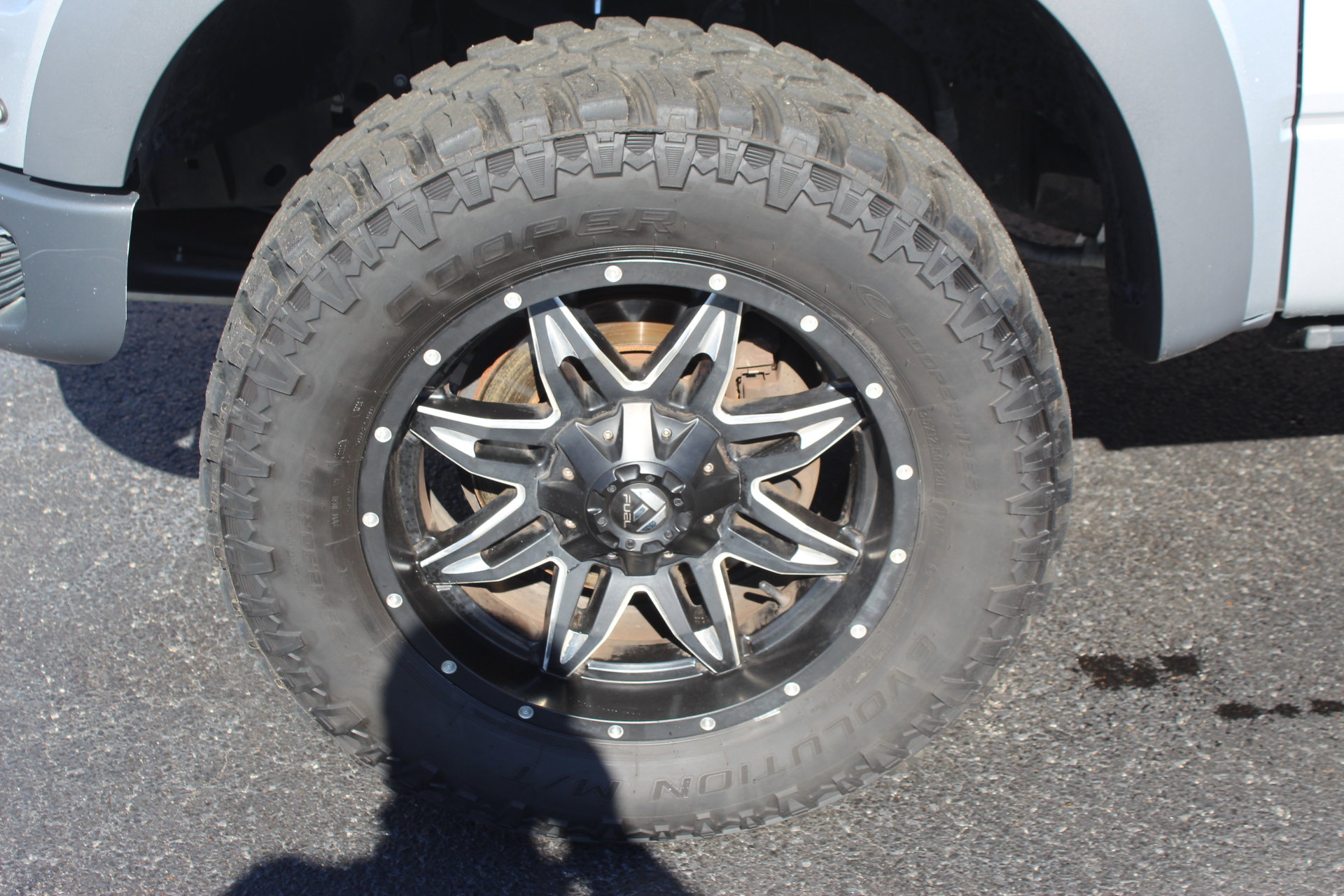 Used 2014 Ford F150 Raptor w/ Equipment Group 801A Luxury image 11