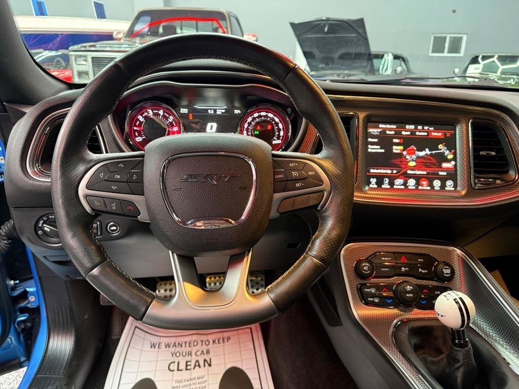 Used 2016 Dodge Challenger SRT Hellcat RWD image 19