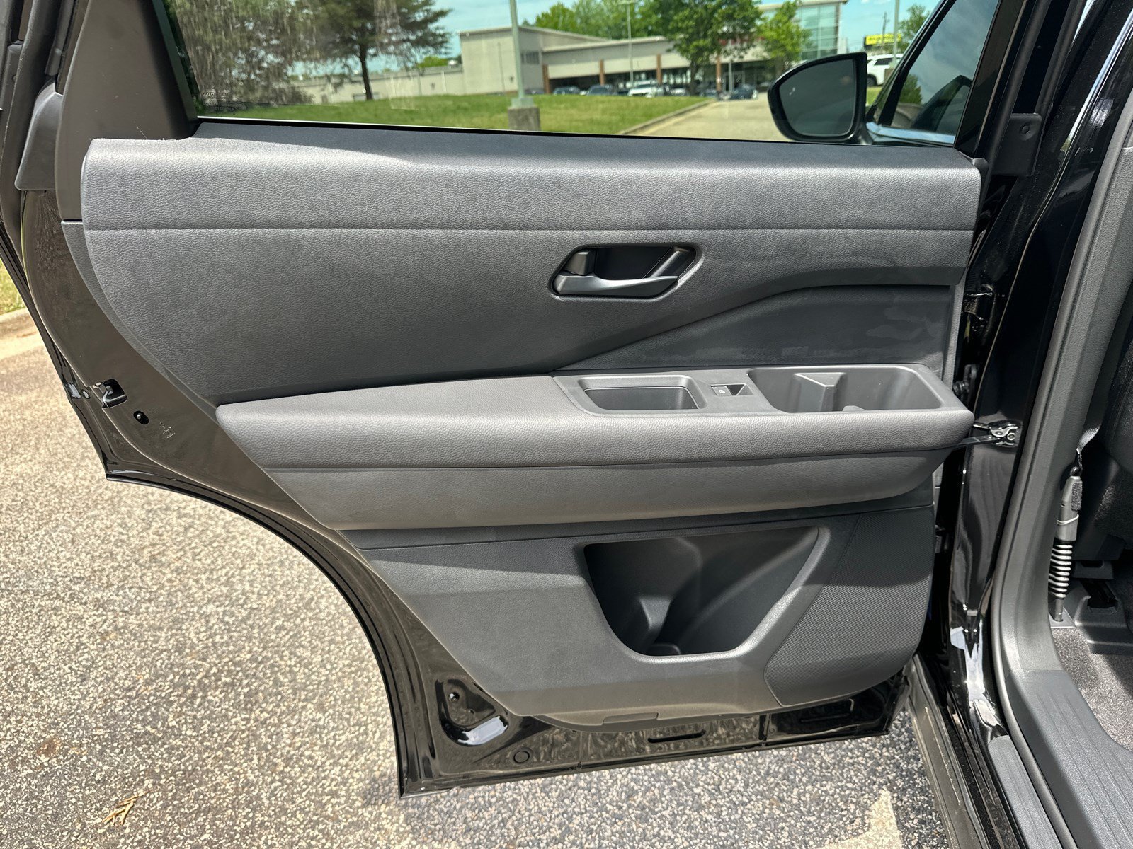 New 2026 Nissan Pathfinder SV w/ SV Premium Package FWD image 21