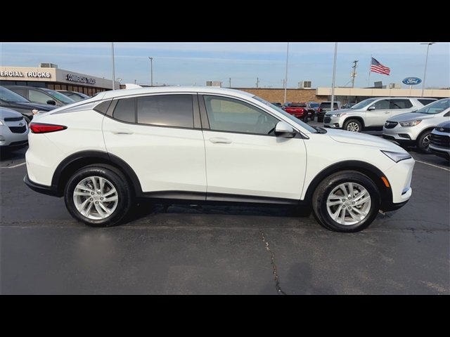 Certified 2024 Buick Envista Preferred w/ Convenience II Package image 9