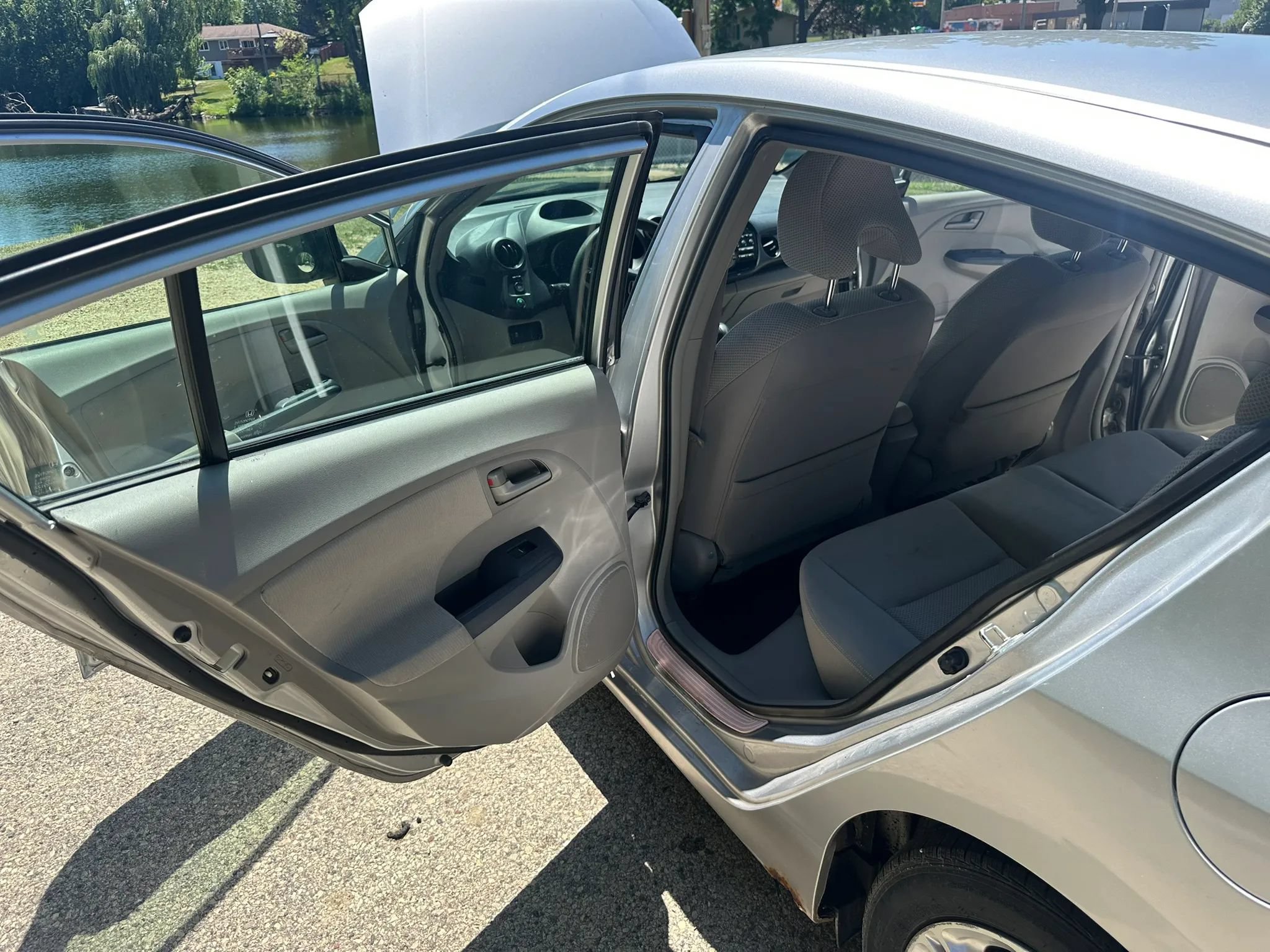 Used 2010 Honda Insight EX image 10