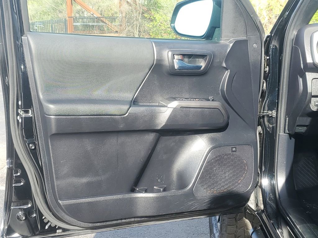 Used 2021 Toyota Tacoma TRD Pro AWD/4WD image 12